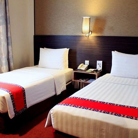 Swiss-Belinn Pangkalan Bun Exterior foto