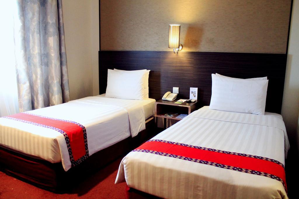 Swiss-Belinn Pangkalan Bun Exterior foto