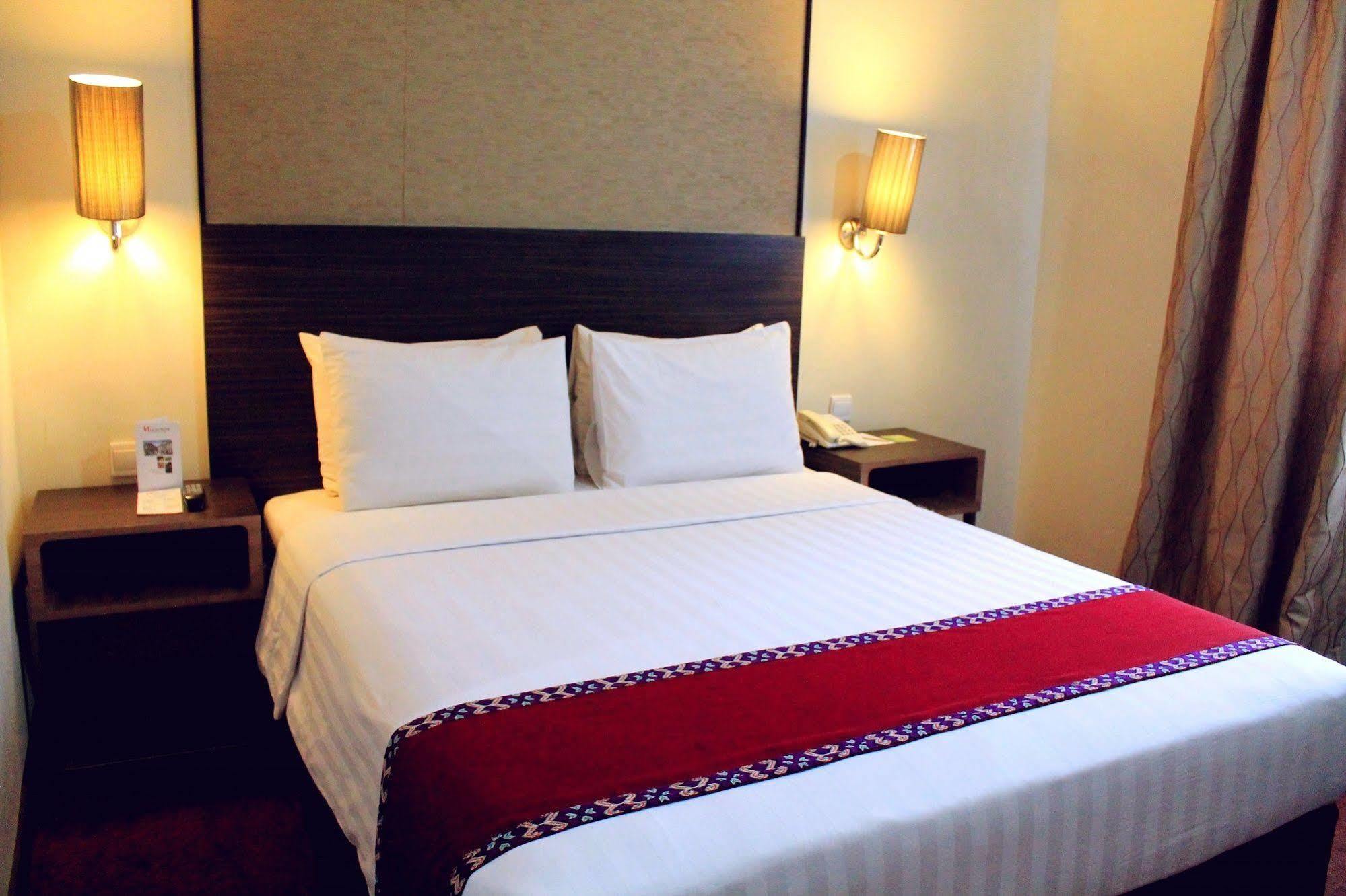 Swiss-Belinn Pangkalan Bun Exterior foto